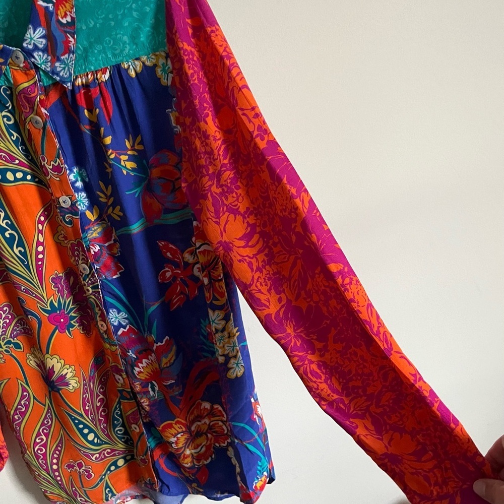 Soft Surroundings Hermosa Tunic Button Up Colorful Embroidered Floral Shirt Sz S - Picture 5 of 13